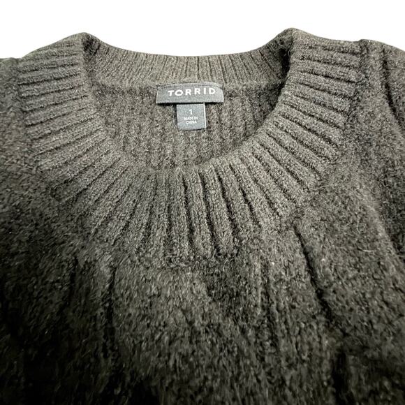 UEC TORRID Vegan Cashmere Black Vest Sweater SZ 1 - Picture 7 of 10